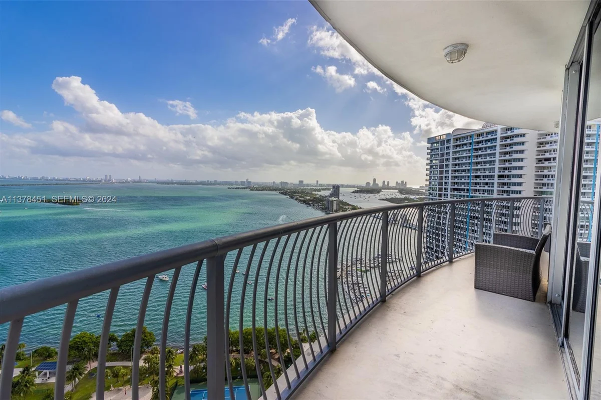 1750 N Bayshore Dr #3201, Miami: photo 1 of 35