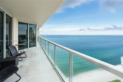 16699 Collins Ave #4108, Sunny Isles Beach: photo 1 of 14