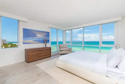 102 24th St #1019, Miami Beach: photo 1 of 27
