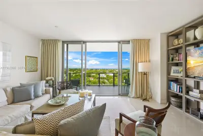 360 Ocean Dr #905S, Key Biscayne: photo 1 of 44