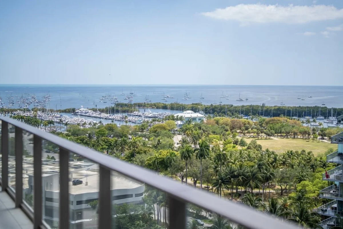 2655 S Bayshore Dr #1109, Miami: photo 1 of 17