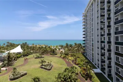 10275 Collins Ave #634, Bal Harbour: photo 1 of 36