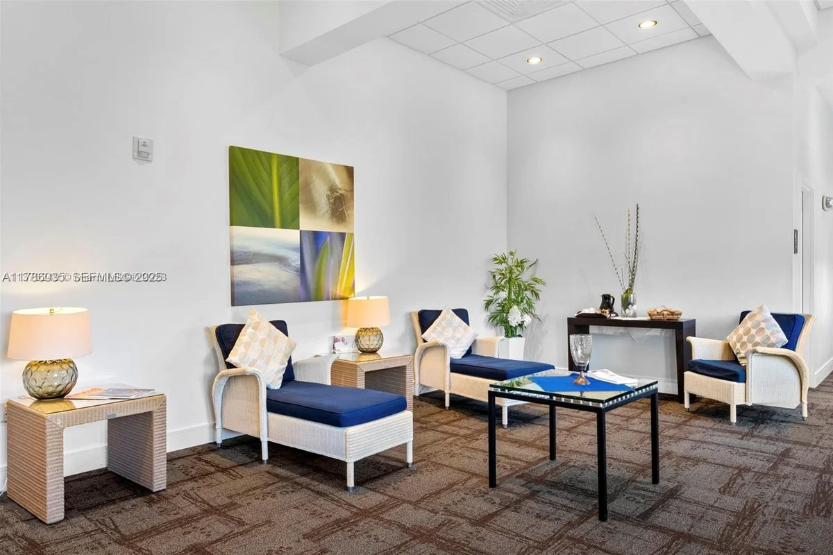 5300 NW 87th Ave #115, Doral: photo 1 of 14