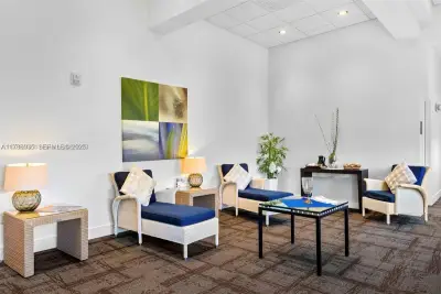 5300 NW 87th Ave #115, Doral: photo 1 of 14