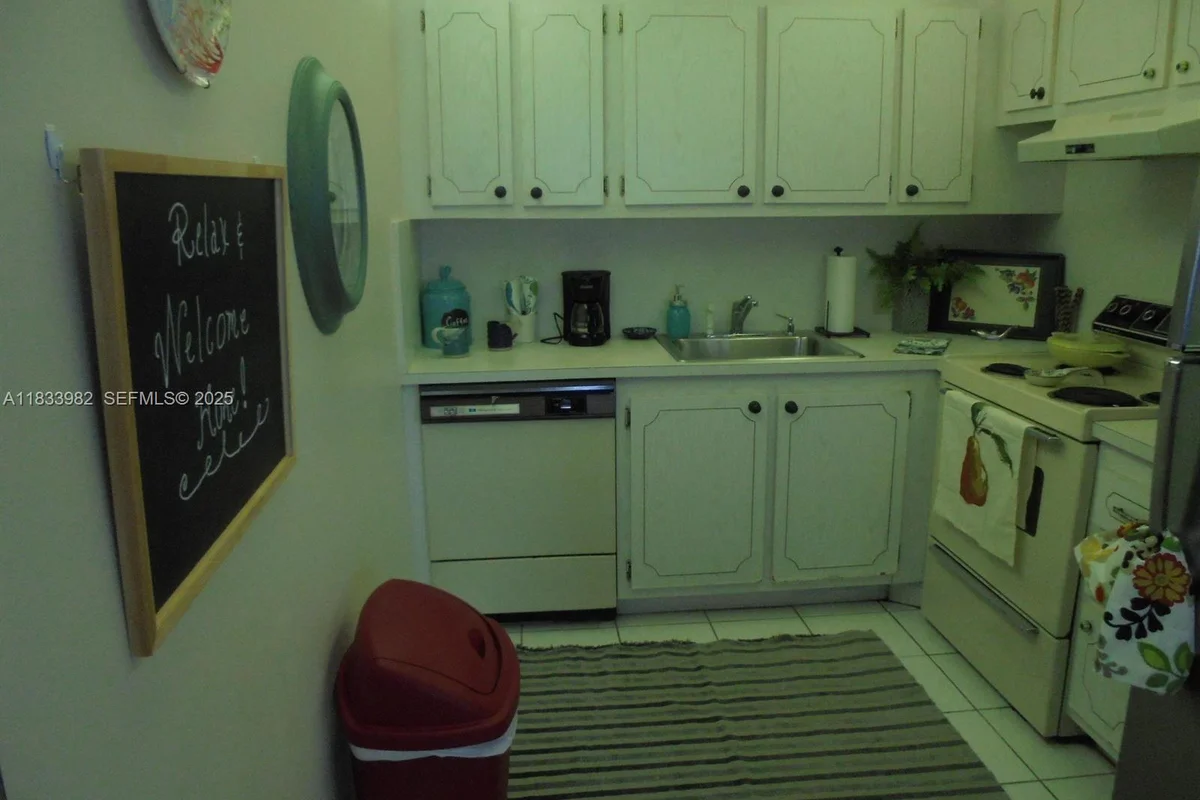 31 Fanshaw A #31A, Boca Raton: photo 1 of 12