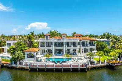 498 N Pkwy, Golden Beach: photo 1 of 99