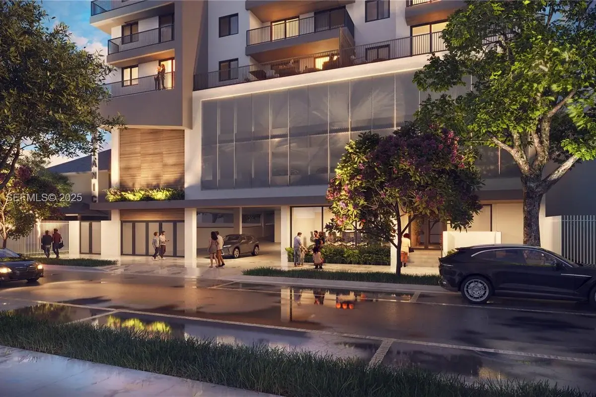 758 NW 2nd St #410, Miami: photo 1 of 15