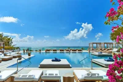 2301 Collins Ave #617, Miami Beach: photo 1 of 8