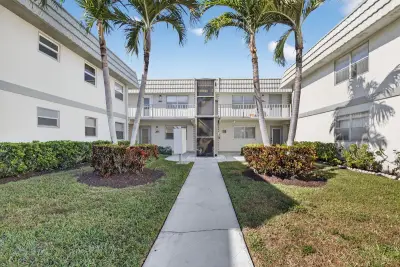 109 Monaco C, Delray Beach: photo 1 of 47