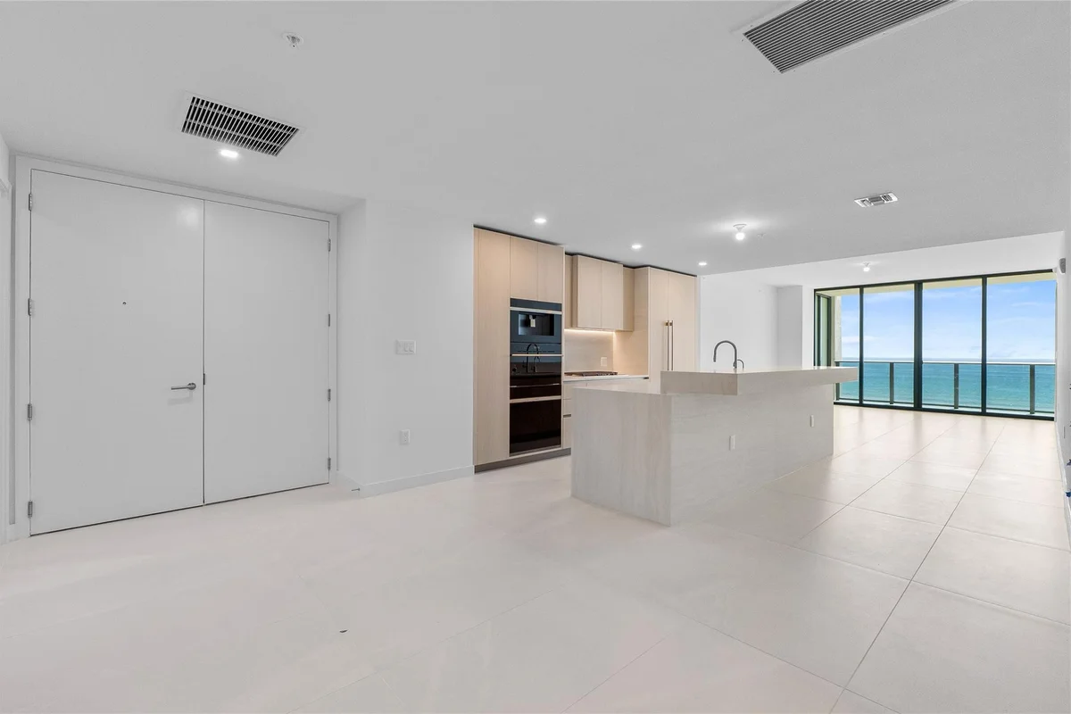 900 N Ocean Blvd #504, Pompano Beach: photo 1 of 63