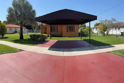10262 SW 179th, Miami: photo 1 of 26