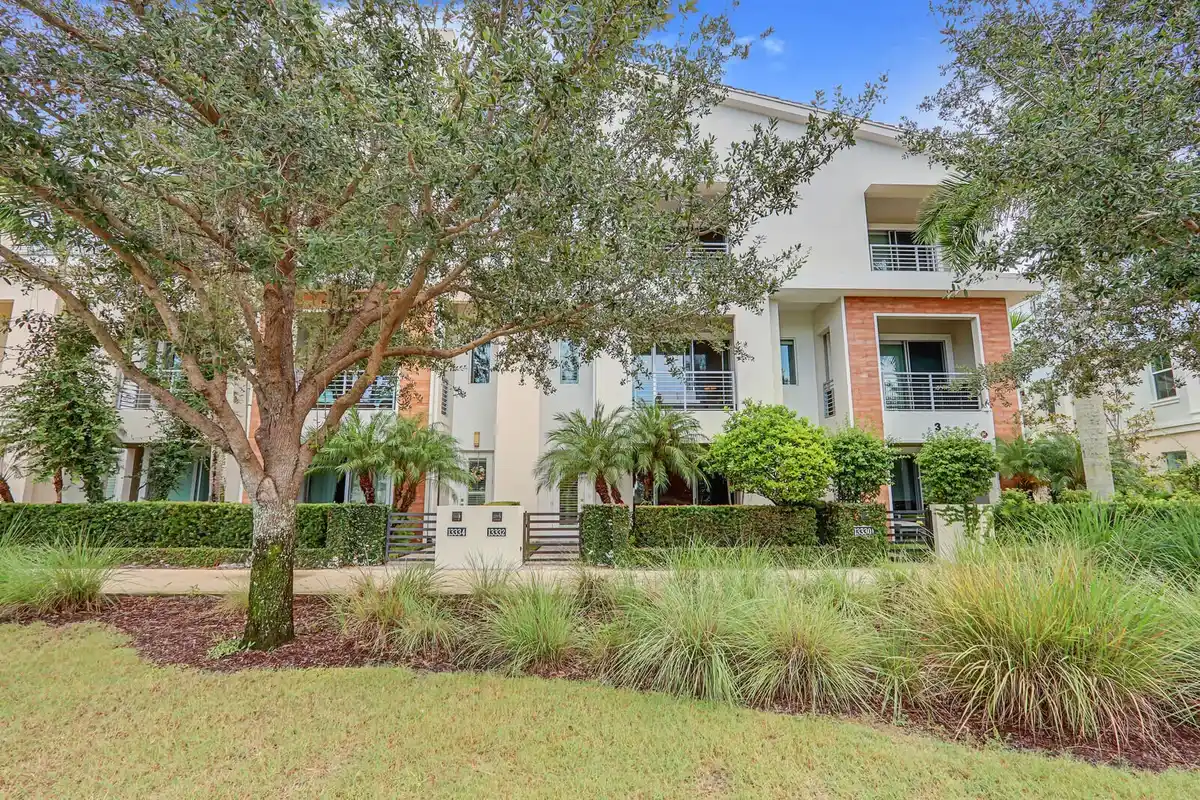 13332 Alton Rd, Palm Beach Gardens: photo 1 of 54