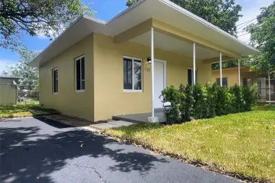 712 NW 17th Ave, Fort Lauderdale: photo 1 of 24
