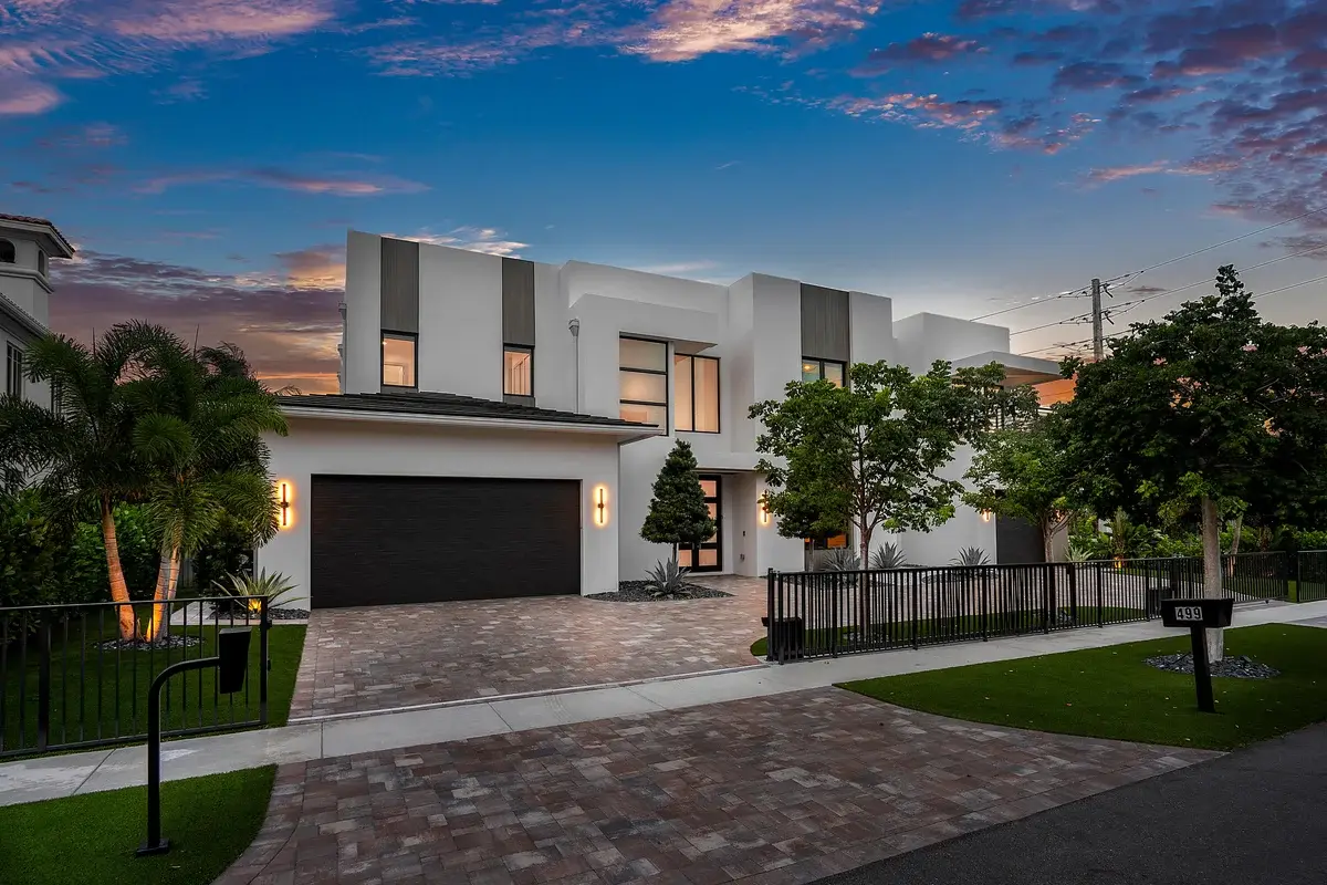 499 NE 4th St, Boca Raton: photo 1 of 92