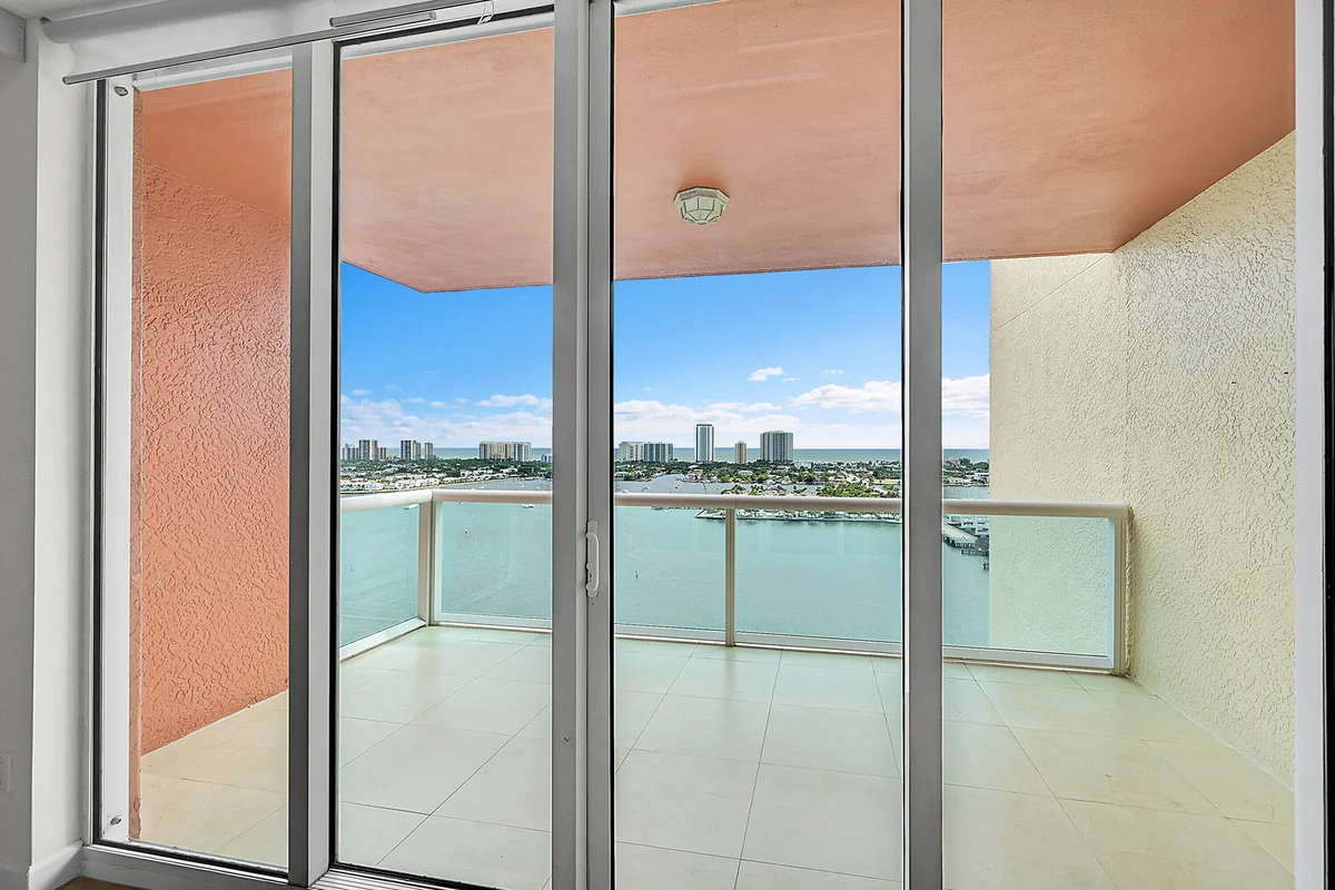 2640 Lake Shore Dr #2011, Riviera Beach: photo 1 of 68