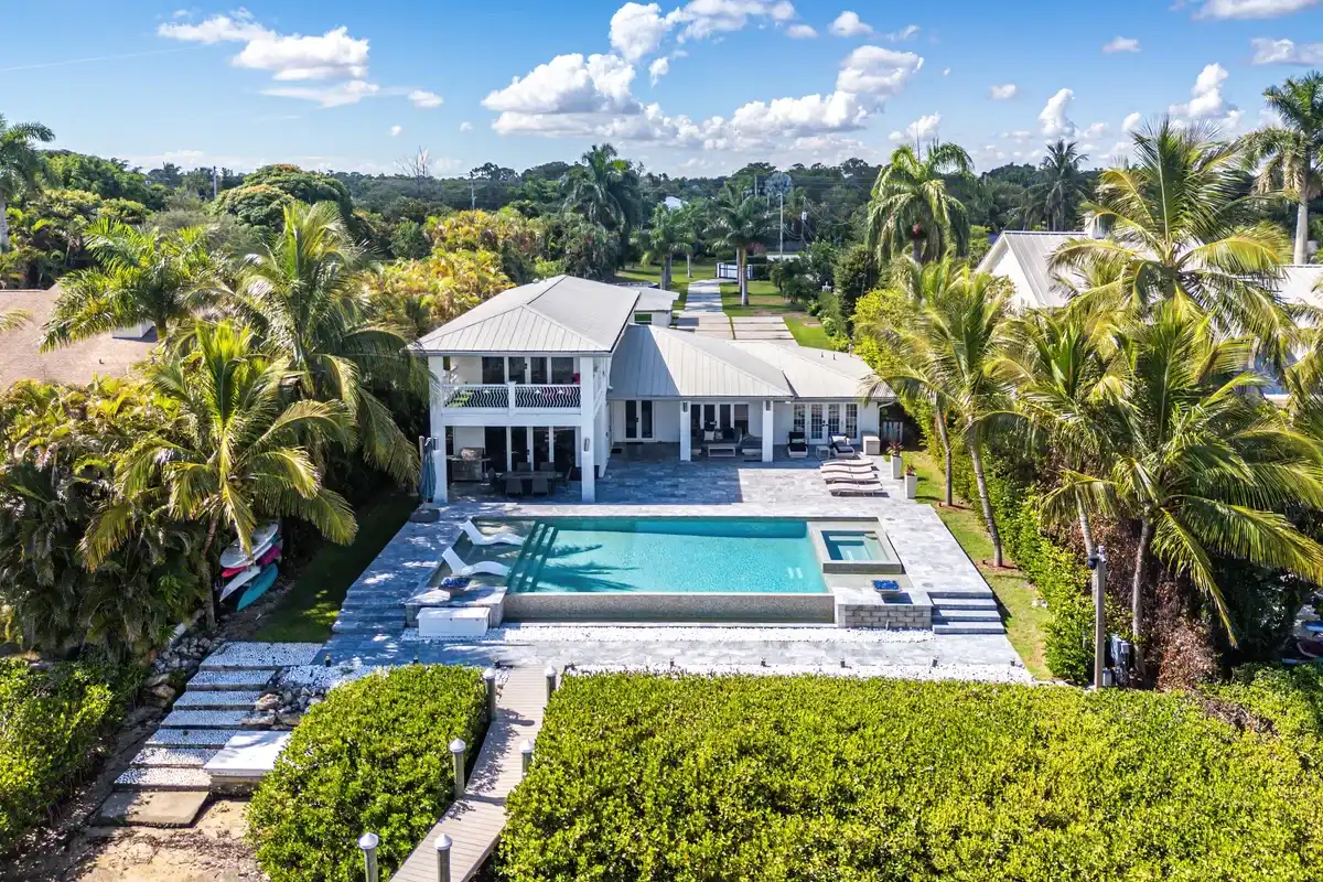 5447 Center St, Jupiter: photo 1 of 60