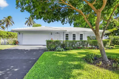 937 Banyan Dr, Delray Beach: photo 1 of 27