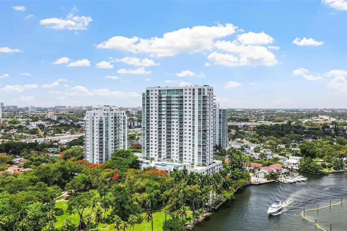 1861 NW S River Dr #PH-01, Miami: photo 1 of 34