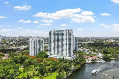1861 NW S River Dr #PH-01, Miami: photo 1 of 34