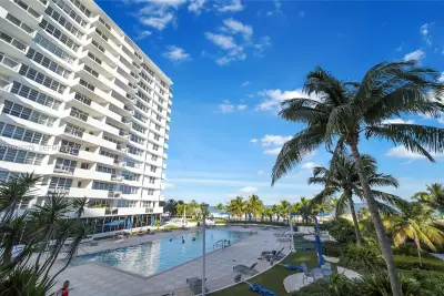 100 Lincoln Rd #315, Miami Beach: photo 1 of 15