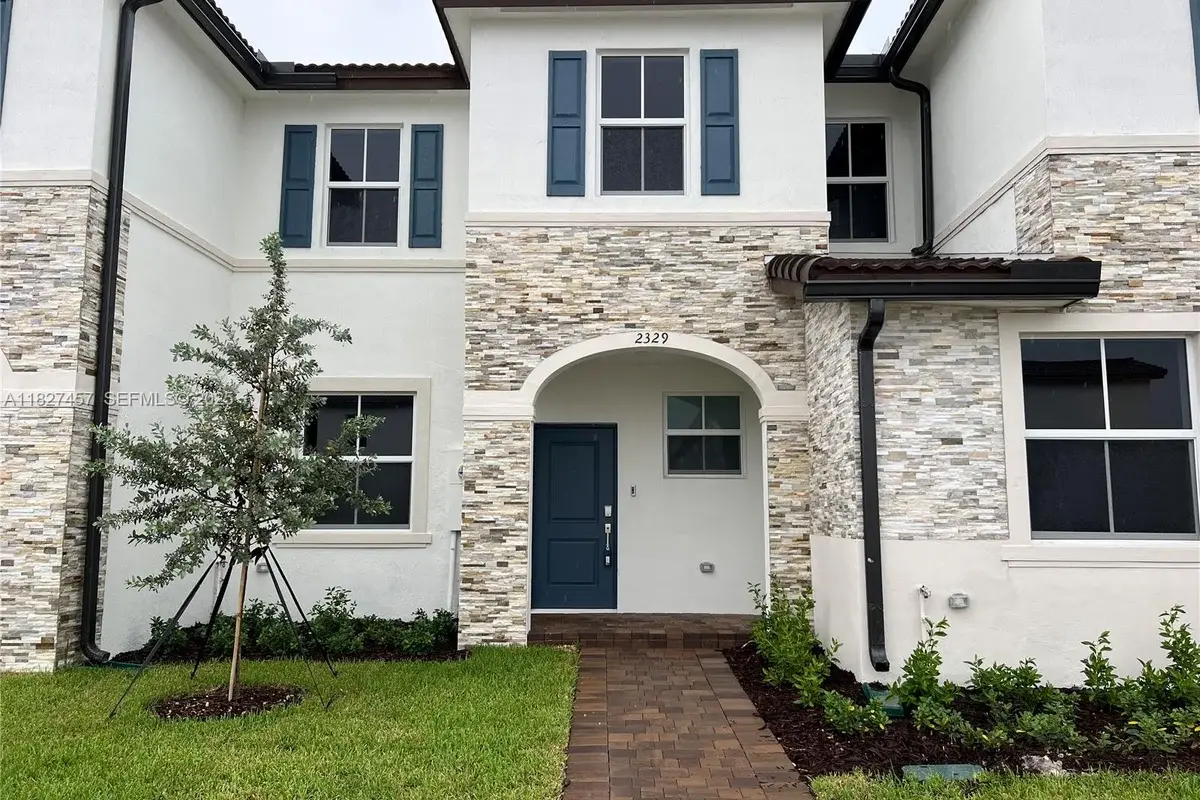 2329 NW 122nd Ter, Miami: photo 1 of 56