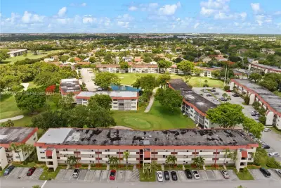 711 S Hollybrook Dr #109, Pembroke Pines: photo 1 of 32