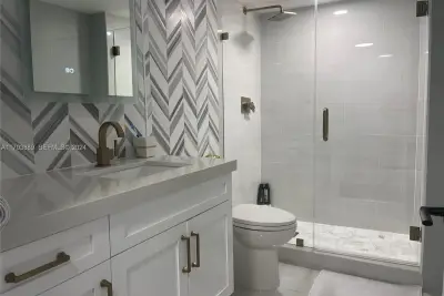 2555 Collins Ave #1409, Miami Beach: photo 1 of 49