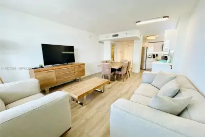 100 Lincoln Rd #1429, Miami Beach: photo 1 of 24