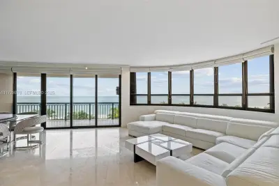 10175 Collins Ave #502, Bal Harbour: photo 1 of 36