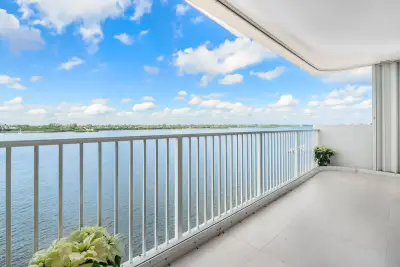 2860 S Ocean Blvd #506, Palm Beach: photo 1 of 35