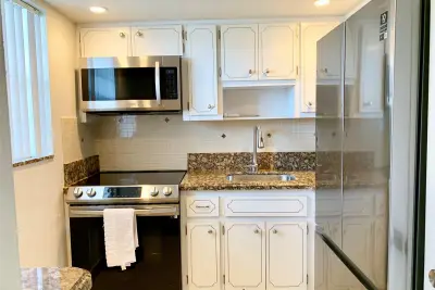 6550 Winfield Blvd #105, Margate: photo 1 of 21
