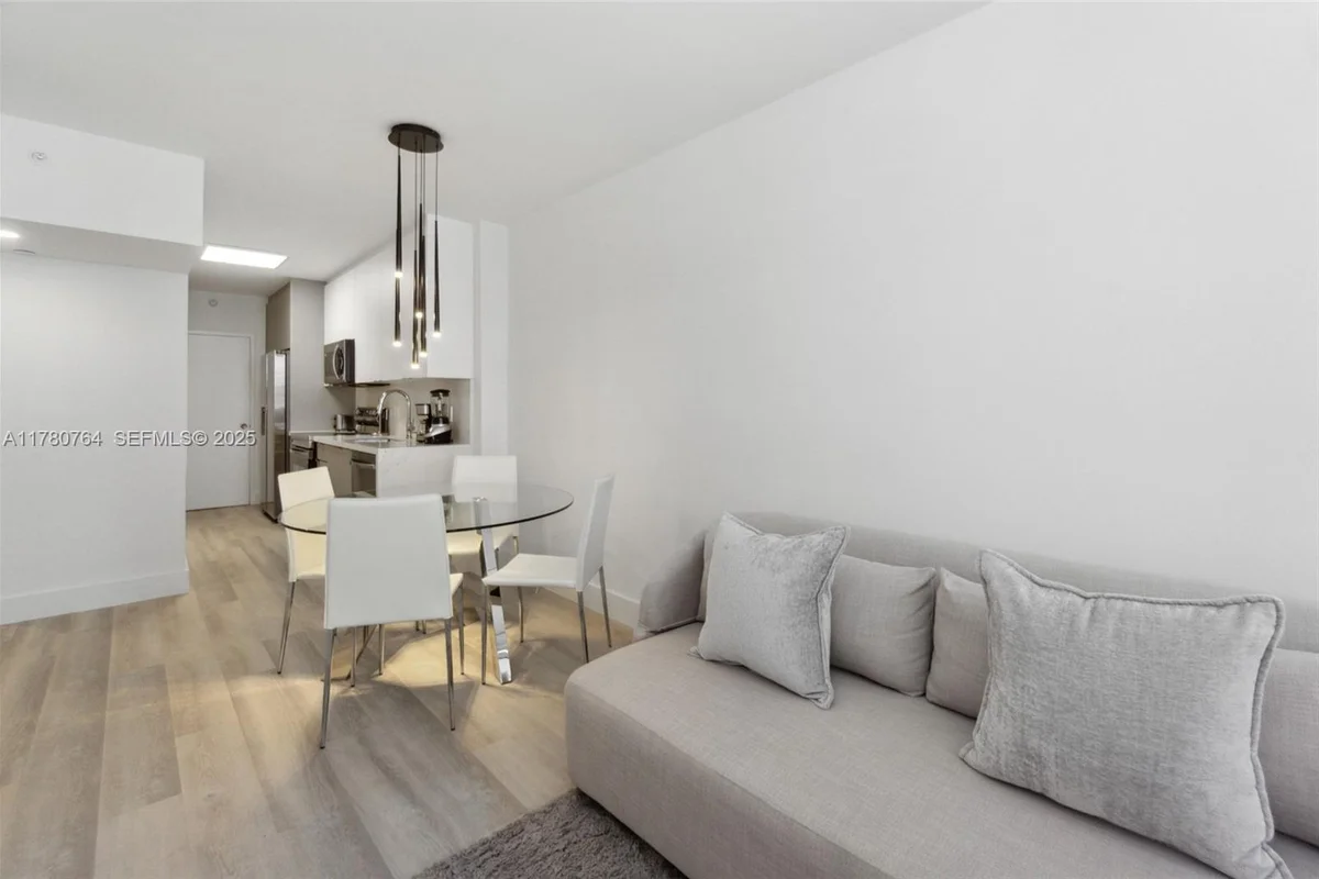 100 Lincoln Rd #1218, Miami Beach: photo 1 of 27