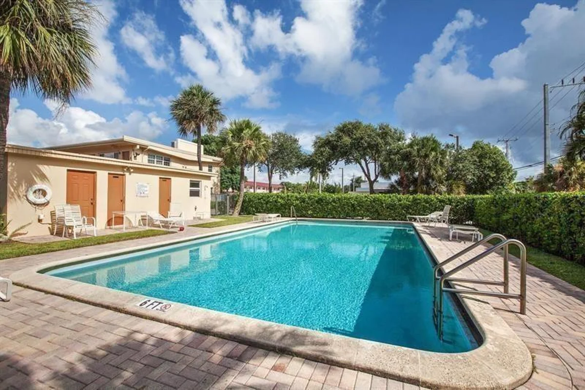 2309 S Federal Hwy #18, Boynton Beach: photo 1 of 10