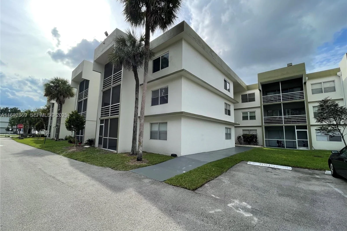 4255 N University Dr #201, Sunrise: photo 1 of 24