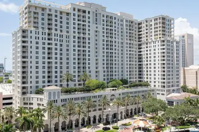 511 SE 5th Ave #912, Fort Lauderdale: photo 1 of 17