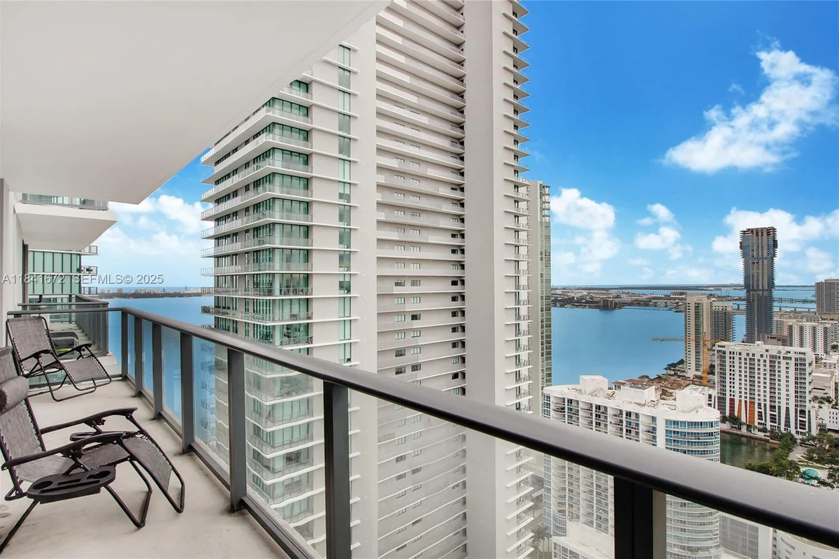 501 NE 31st St #3607, Miami: photo 1 of 13
