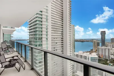 501 NE 31st St #3607, Miami: photo 1 of 13