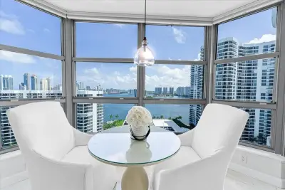 3500 Mystic Pointe Dr #2101, Aventura: photo 1 of 30