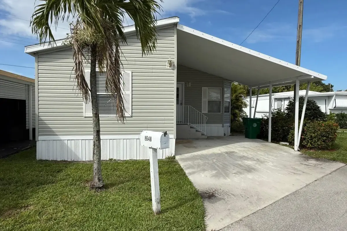 8648 SW 16th Pl, Davie: photo 1 of 10