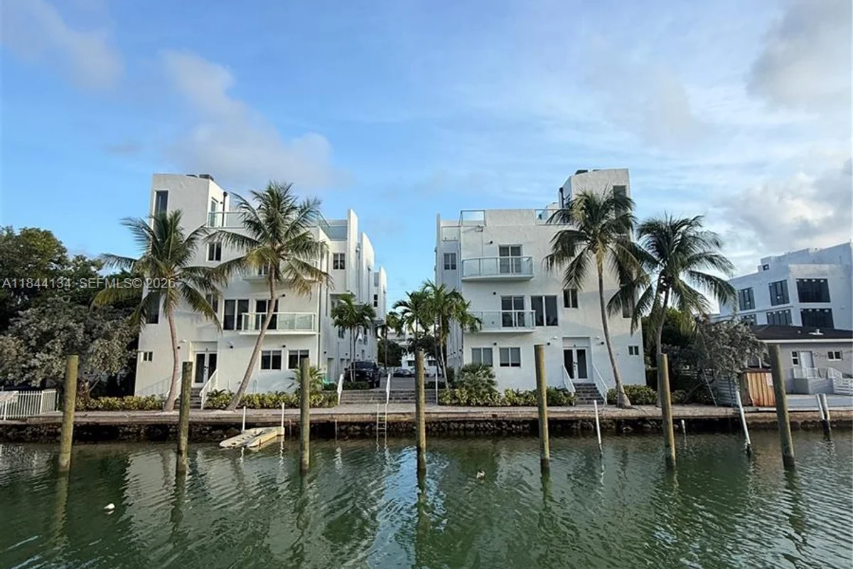 1975 Calais Dr #1, Miami Beach: photo 1 of 18