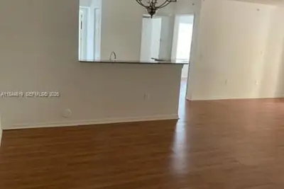 2494 Centergate Dr #102, Miramar: photo 1 of 12