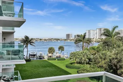 701 E Camino Real #4e, Boca Raton: photo 1 of 54