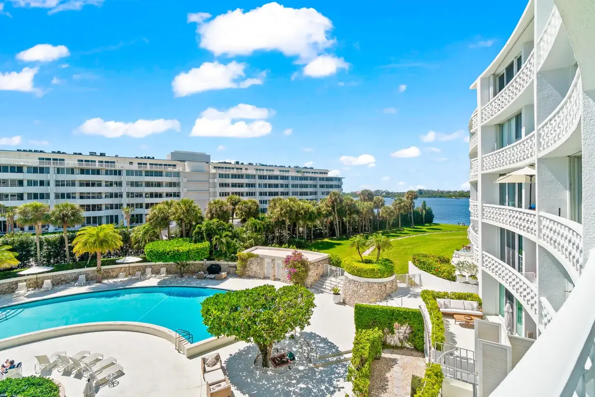 2760 S Ocean Blvd #313, Palm Beach: photo 1 of 30