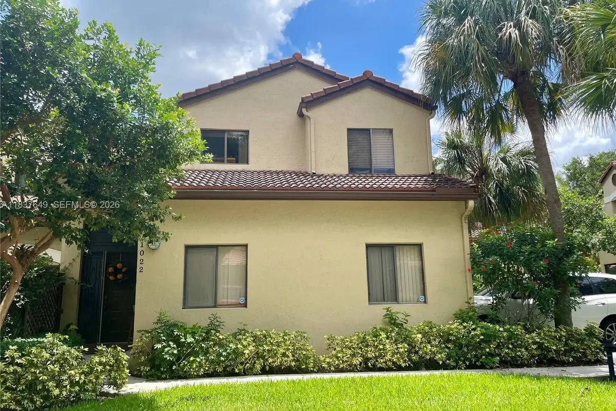 1022 NW 105th Ave #D-119, Plantation: photo 1 of 11