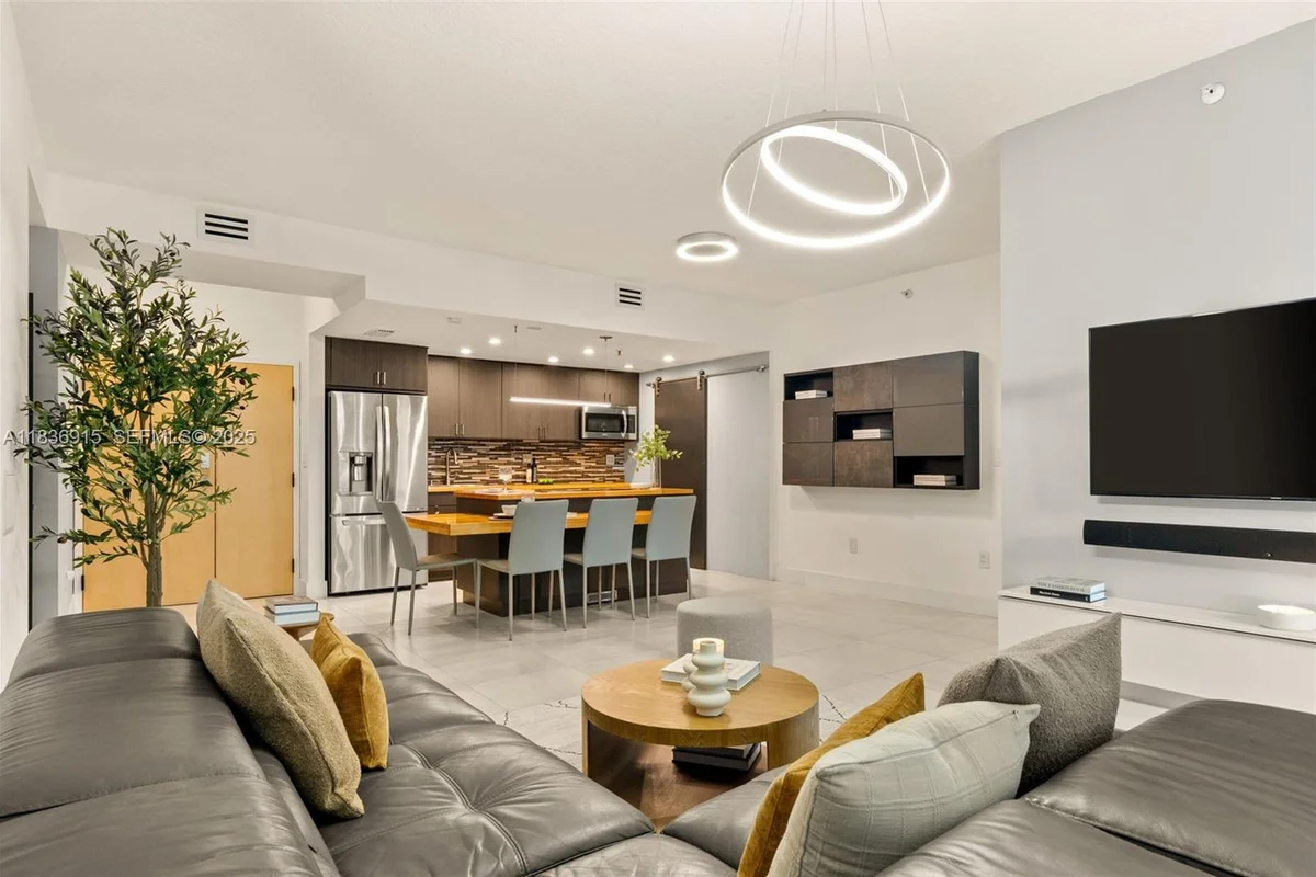 9755 NW 52nd St #206, Doral: photo 1 of 30