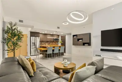9755 NW 52nd St #206, Doral: photo 1 of 30