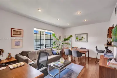 815 Euclid Ave #8, Miami Beach: photo 1 of 24
