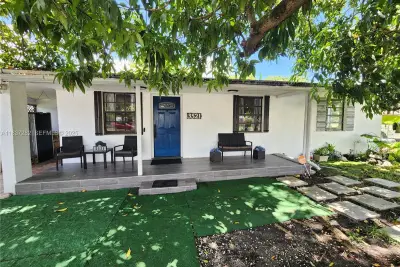 3521 E 8th Ave, Hialeah: photo 1 of 67