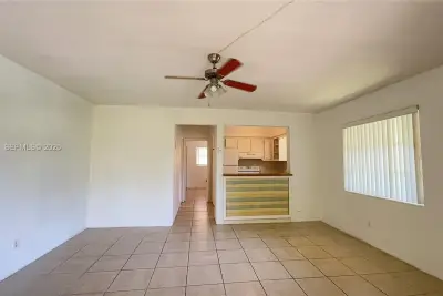 4317 NE 21st Ave #1, Fort Lauderdale: photo 1 of 5