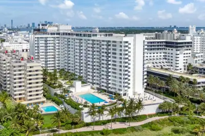 100 Lincoln Rd #739, Miami Beach: photo 1 of 33